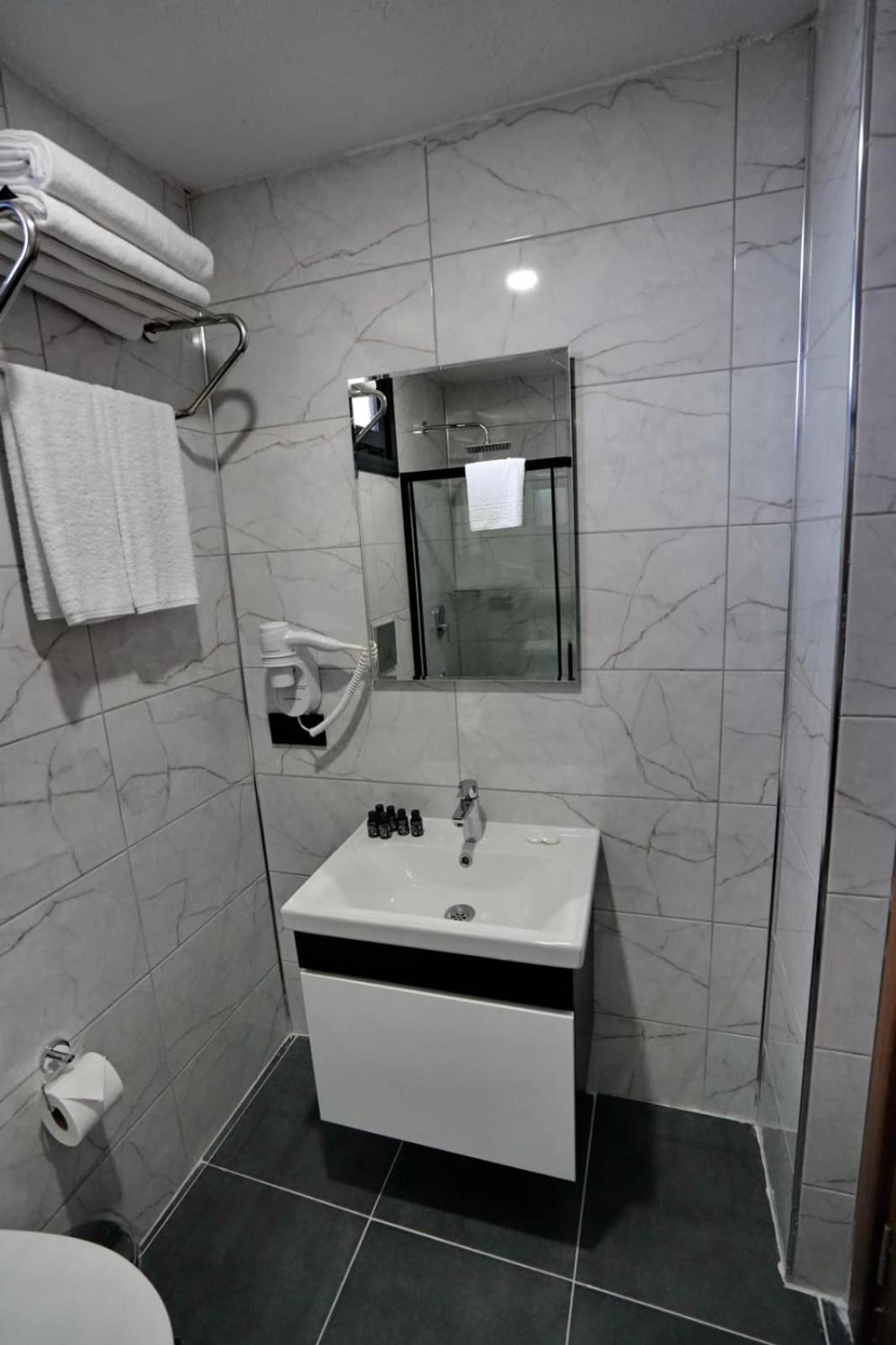 Shelton Airport Hotel Arnavutkoy Exterior photo